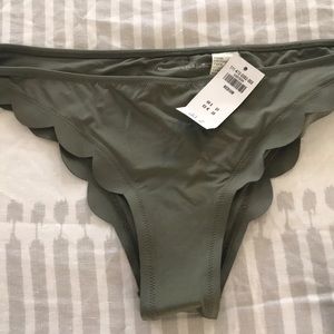 Abercrombie scalloped edge bimini bottoms
